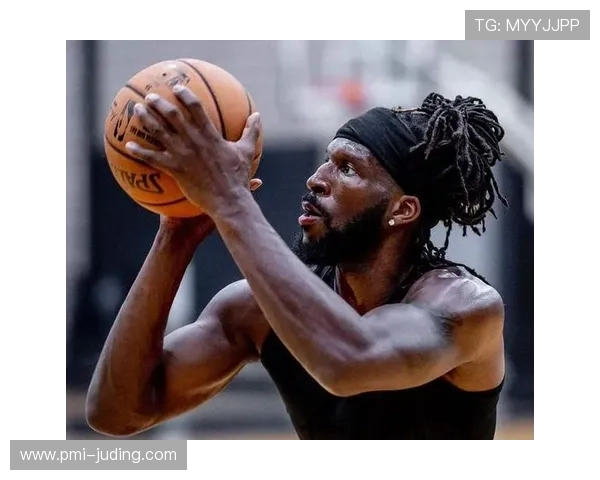 克里斯保罗挡拆为锋线制造空位胜上季